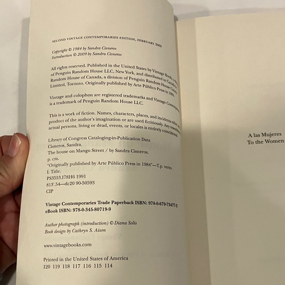 6 Classic Literature Trade Paperback Books - Picture 14 of 16